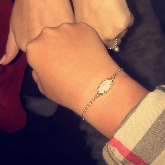 Kendra Scott Gold & Cream Stoned Bracelet - Picture 4 of 4